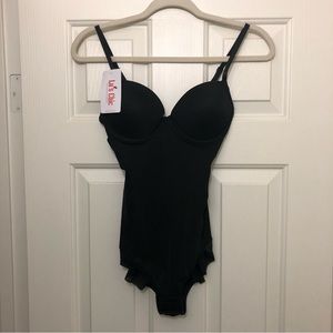 Lu’s Chic Bodysuit Body Shaper Underwire Women’s Size M Black Mesh Rear NWT